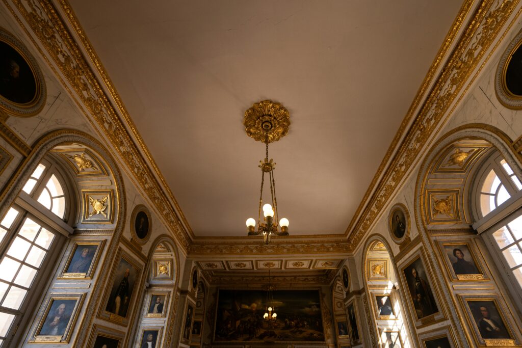 A listed building's interior decoration